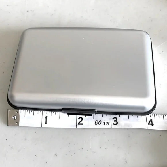 Card holder - Picture 7 of 9